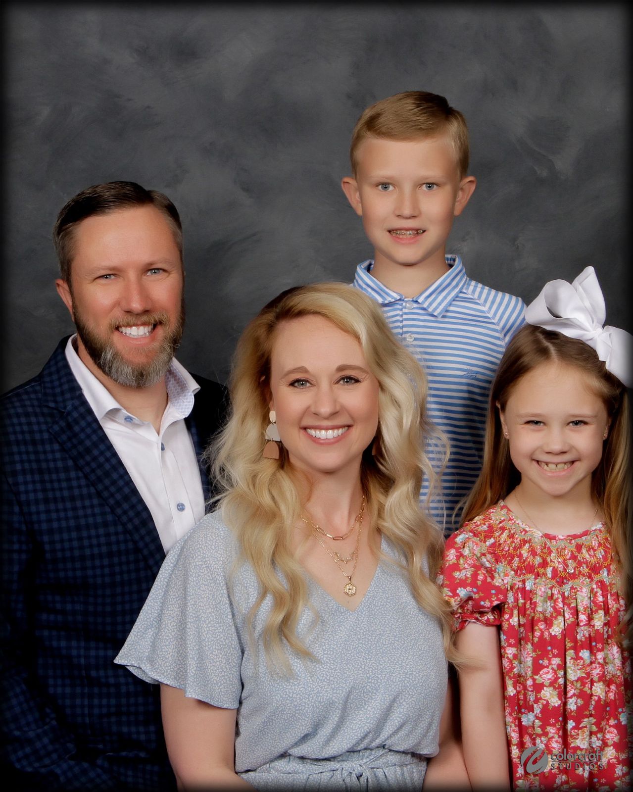pastor-family2023.jpg